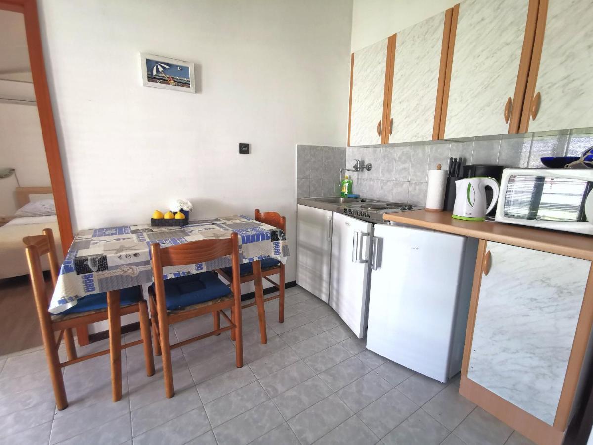 Apartmani Andrea Пула Экстерьер фото