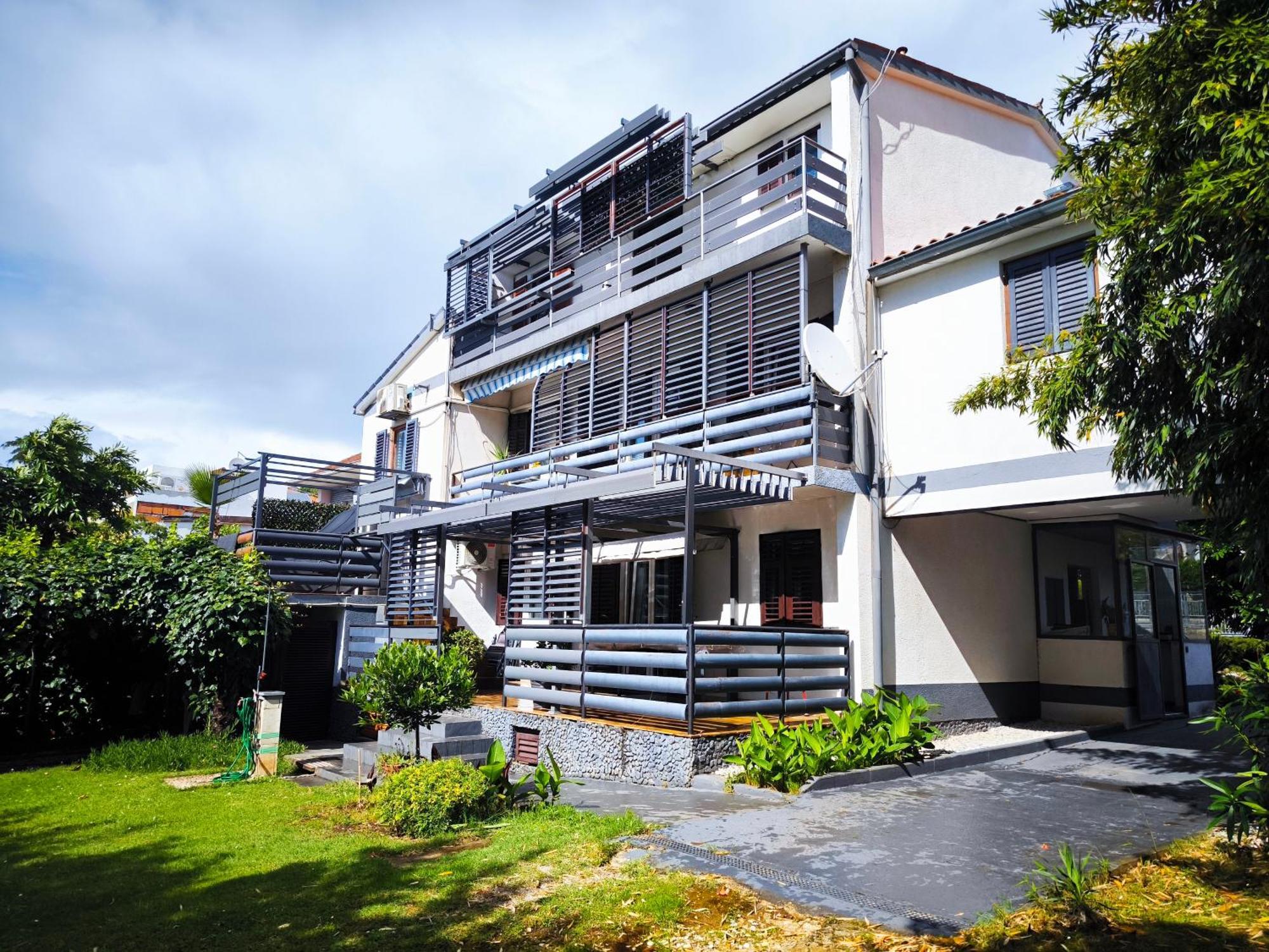 Apartmani Andrea Пула Экстерьер фото