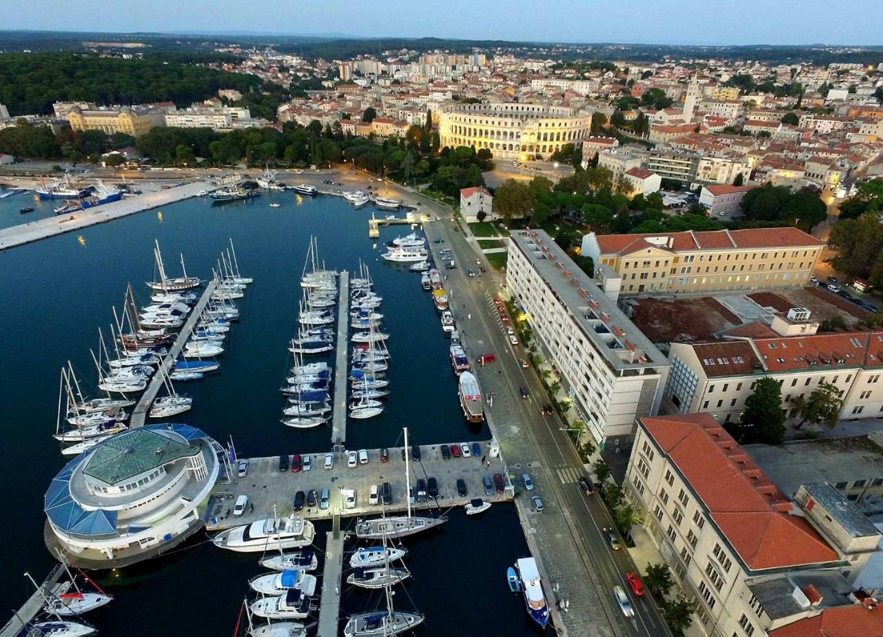 Apartmani Andrea Пула Экстерьер фото